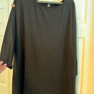 Zenana Outfitters Classic Black Top